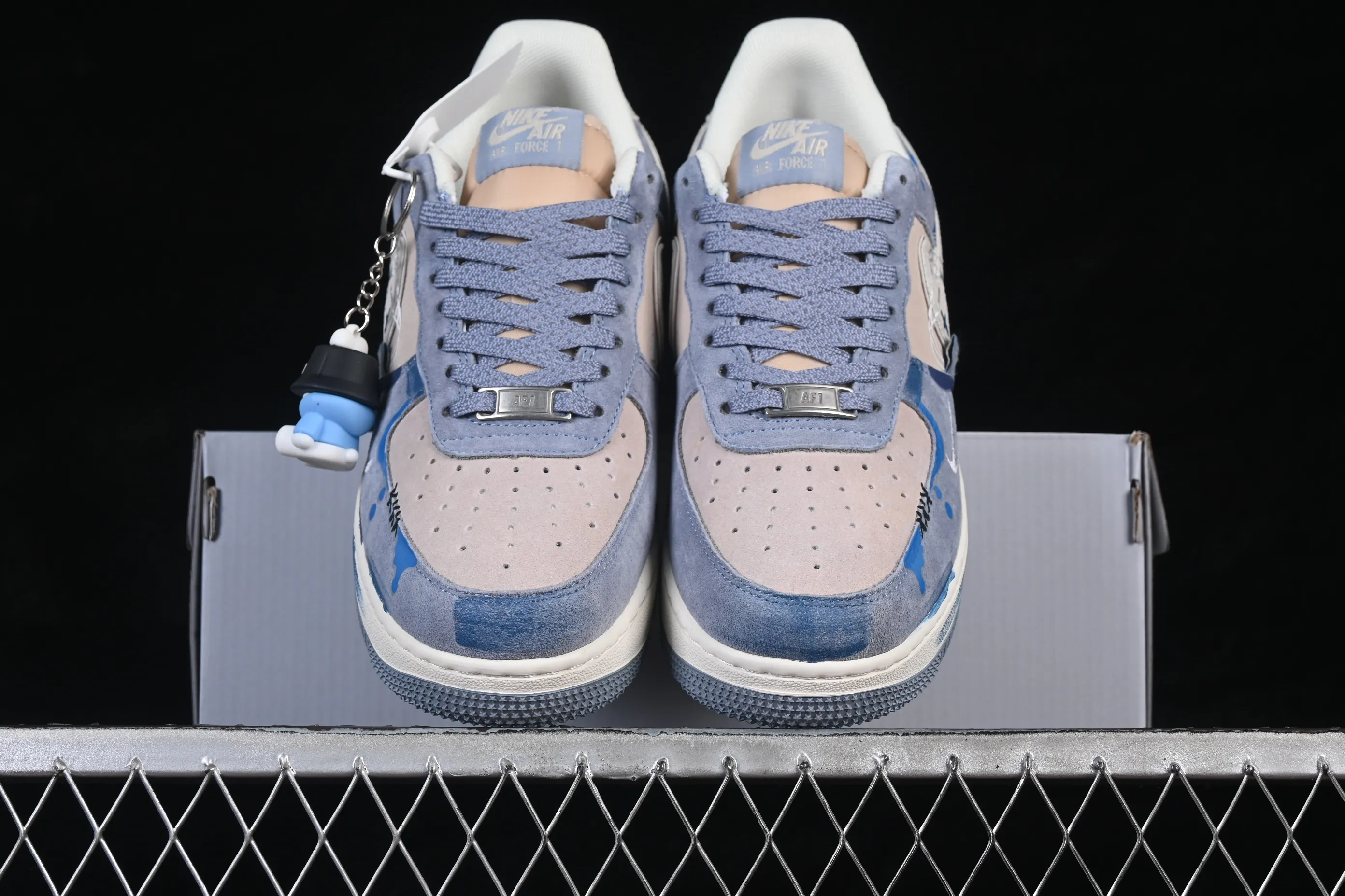 All categories Nk Air Force 1 Air Force series Nk Air Force 1 Low Air Force low-top Nike Air Force 1'07 Low "Emotional Sketch" Hand-painted graffiti Emotional sketch Air Force 1 low-top casual sneakers CD1212-111